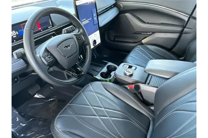 $28970 : Ford Mustang Mach-E 2024 Sel image 9