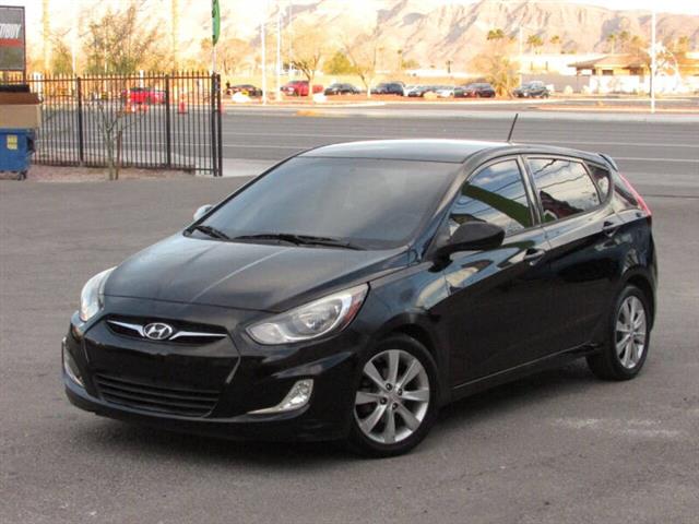 $6995 : 2012 Accent SE image 1