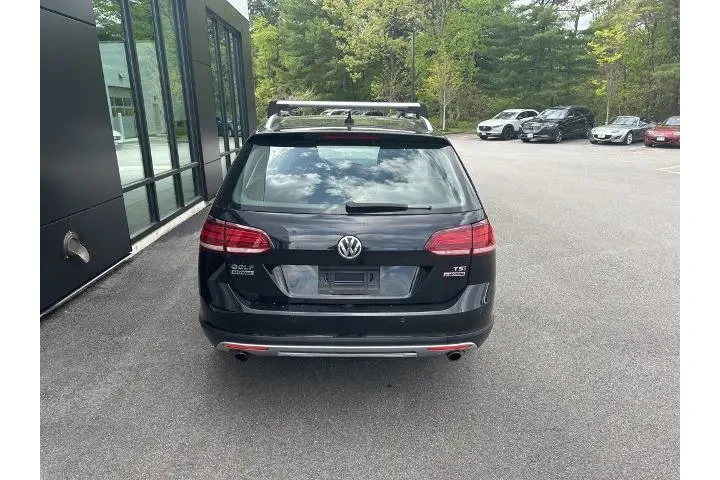 $15995 : Volkswagen Golf Alltrack 201 image 6