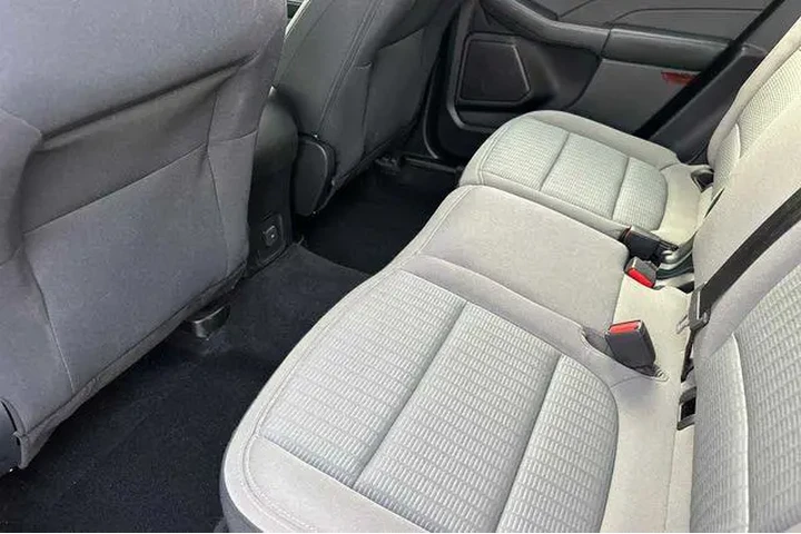 $15986 : Ford Escape 2022 S 4dr SUV image 10