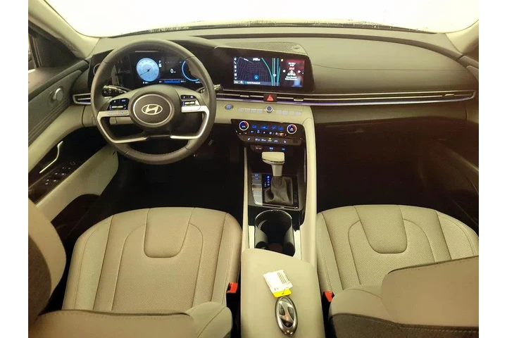 $24998 : Hyundai ELANTRA 2025 Limited image 9