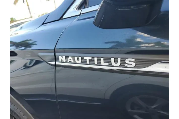 $24590 : Lincoln Nautilus 2023 Standa image 7