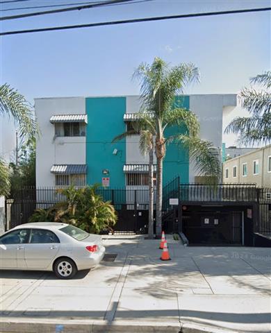 $1650 : APT 1 REC NORTH HOLLYWOOD image 1