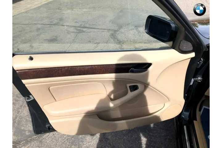 $8990 : 2002 BMW 3-Series 330xi Sedan image 9