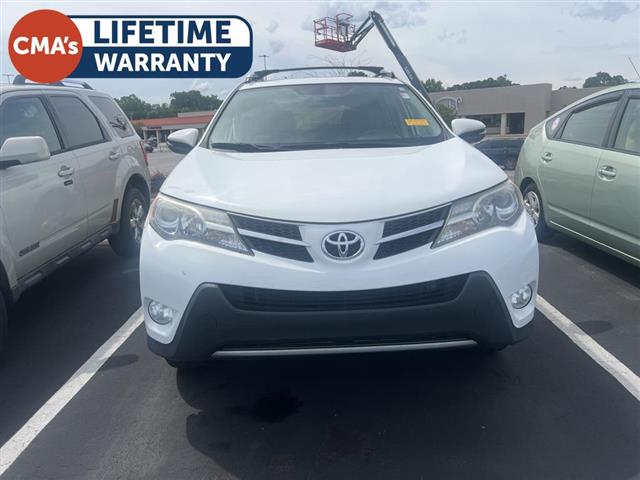 $8000 : PRE-OWNED 2014 TOYOTA RAV4 XLE image 4