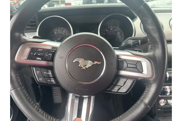 $33976 : Ford Mustang 2018 GT 2dr Fas image 7
