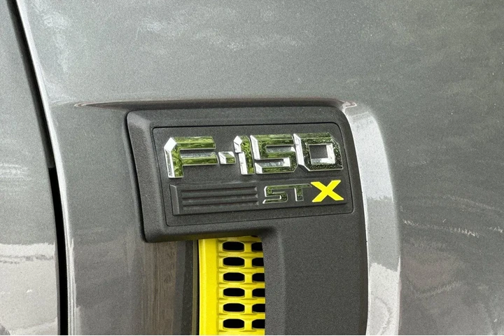 $39997 : Ford F-150 2024 4x2 STX 4dr image 8