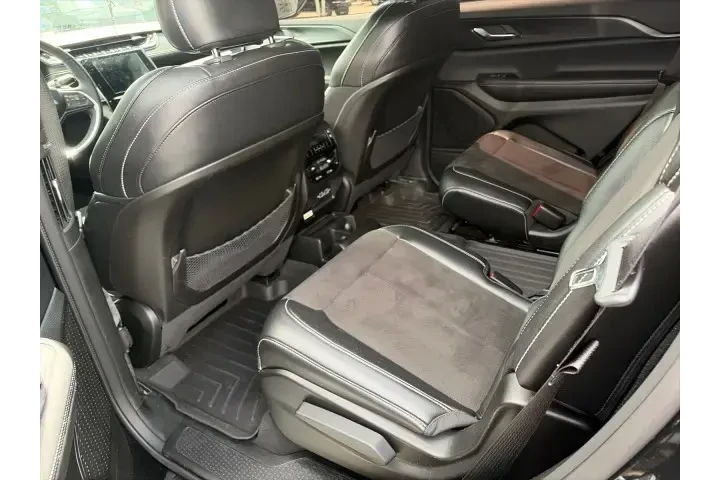 $25990 : Jeep Grand Cherokee L 2023 4 image 5