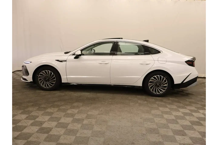 $30946 : Hyundai SONATA Hybrid 2025 L image 2