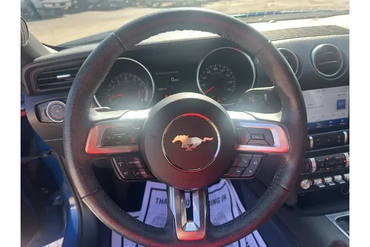 $23360 : Ford Mustang 2022 EcoBoost 2 image 9