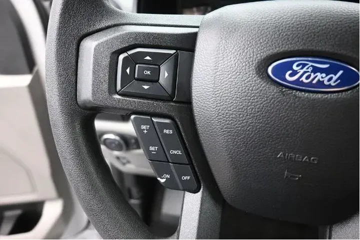 $25991 : Ford F-150 2019 4x2 XL 4dr S image 6