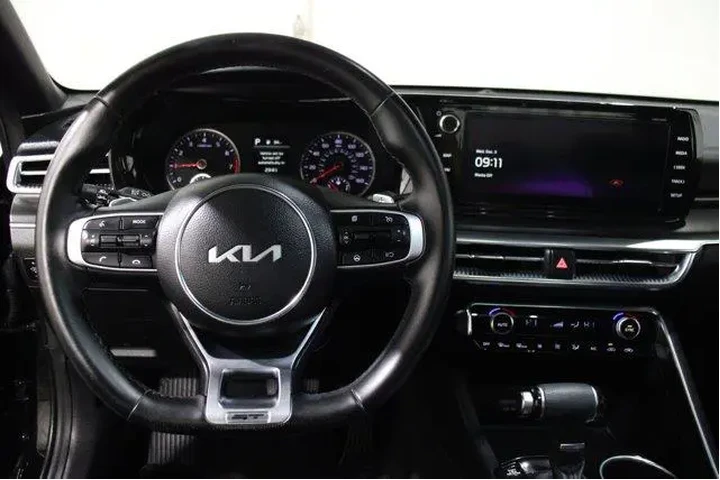 $29998 : Kia K5 2023 GT 4dr Sedan image 8