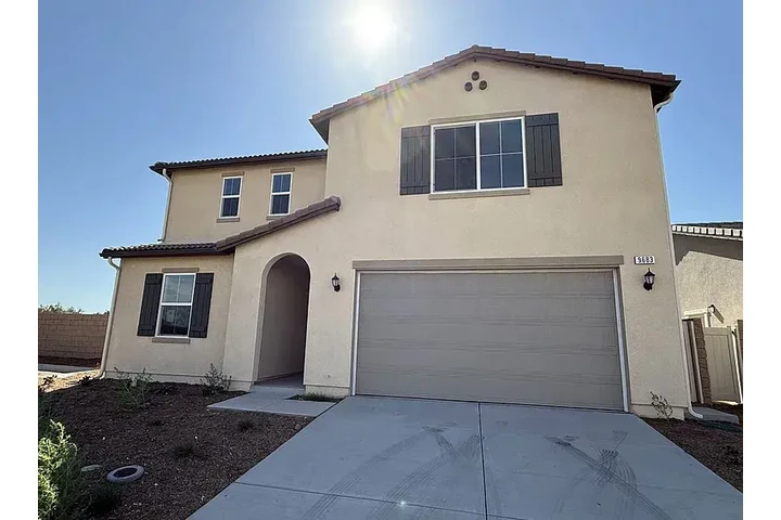 $2250 : HOUSE RENT IN RIVERSIDE CA image 2