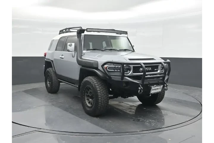 $28651 : Toyota FJ Cruiser 2014 4x4 4 image 8