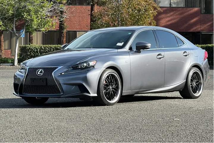 Lexus IS 350 2014 4dr Sedan image 7