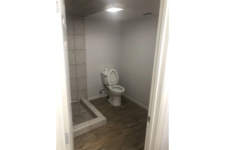 $5200 : SE RENTA ESPACIO COMERCIAL/IND image 7