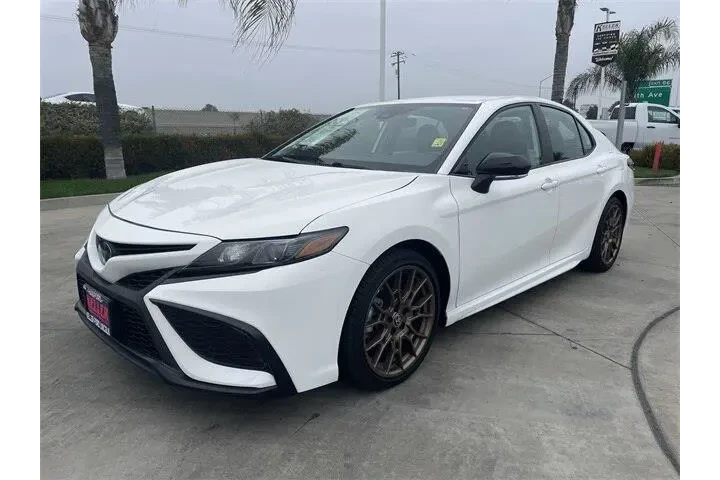 $29888 : Toyota Camry Hybrid 2023 SE image 4