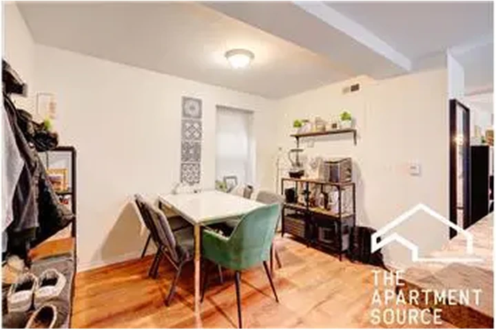 $2075 : Rental property with 1 bedro image 3