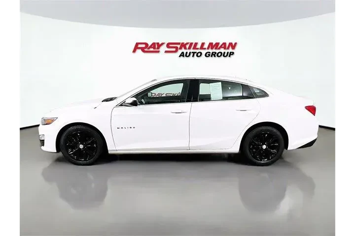 $21975 : Chevrolet Malibu 2024 LT 4dr image 4