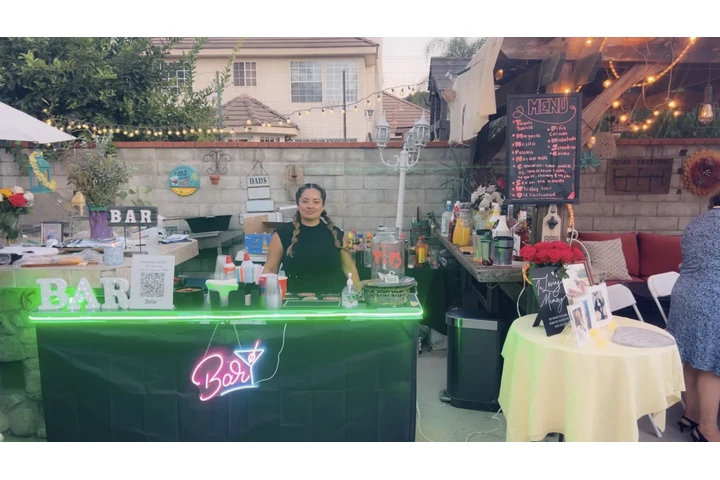 Mobile Bar With bartender image 3