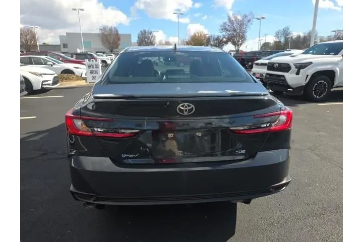 $29078 : Toyota Camry 2025 SE 4dr Sed image 7