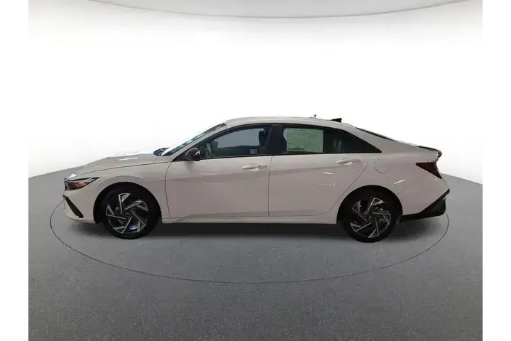 $20700 : Hyundai ELANTRA 2025 SEL Spo image 10