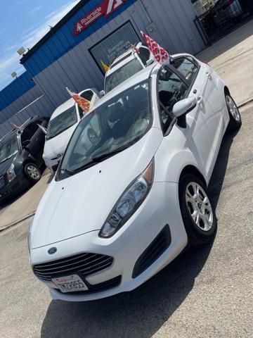 $6995 : 2015 FORD FIESTA image 2