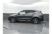 $25495 : Kia Sorento 2022 EX 4dr SUV thumbnail