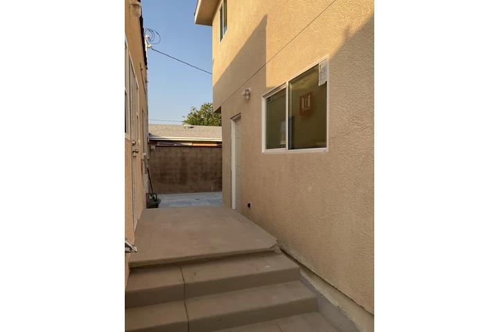 $1550 : Newly Built Sudio Apartment image 6