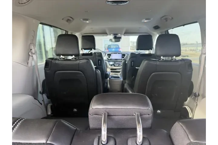 $34700 : Chrysler Pacifica 2023 AWD T image 6