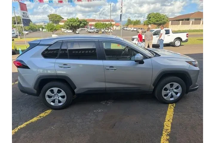 $29995 : Toyota RAV4 2024 LE 4dr SUV image 6