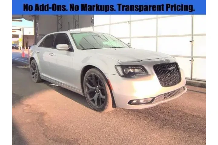 $16473 : Chrysler 300 2021 S V6 4dr S image 1