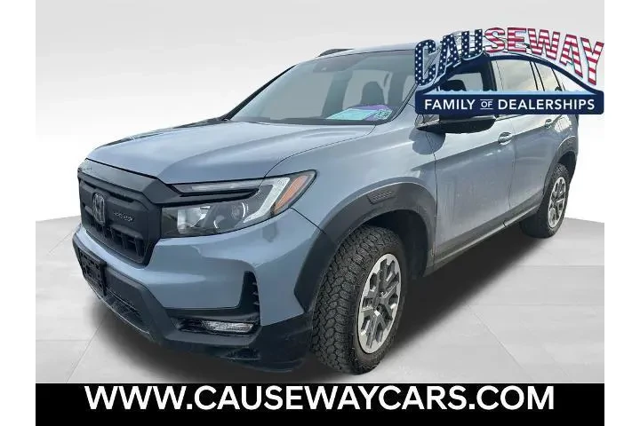 $39393 : Honda Passport 2025 AWD Trai image 1