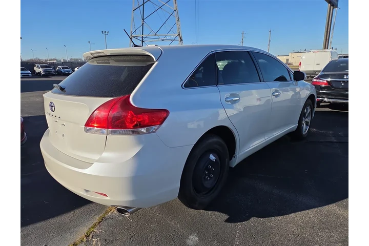 $11995 : 2009 Venza 4X2 V6 image 5
