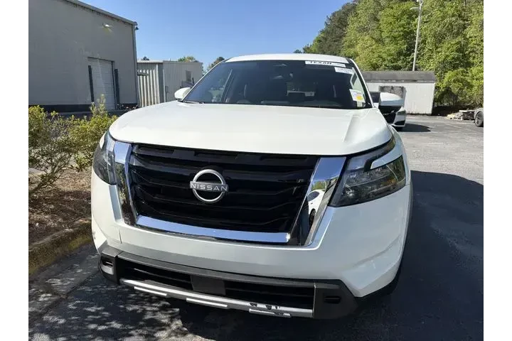 $25999 : Nissan Pathfinder 2024 SV 4d image 2