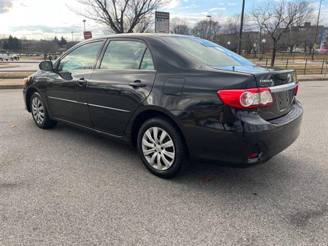 $9500 : 2013 Corolla LE image 8