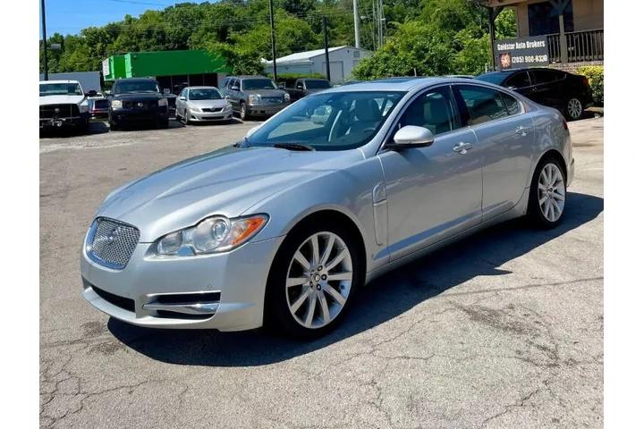 $8500 : 2010 XF image 7