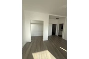$2400 : 2 bedroom apartment for rent thumbnail