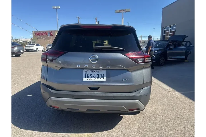 $18791 : Nissan Rogue 2021 SV 4dr Cro image 4