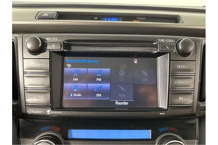 $18400 : 2015 RAV4 XLE image 7