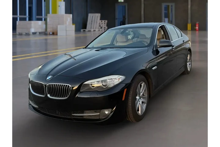 $6999 : 2011 5 SERIES image 4