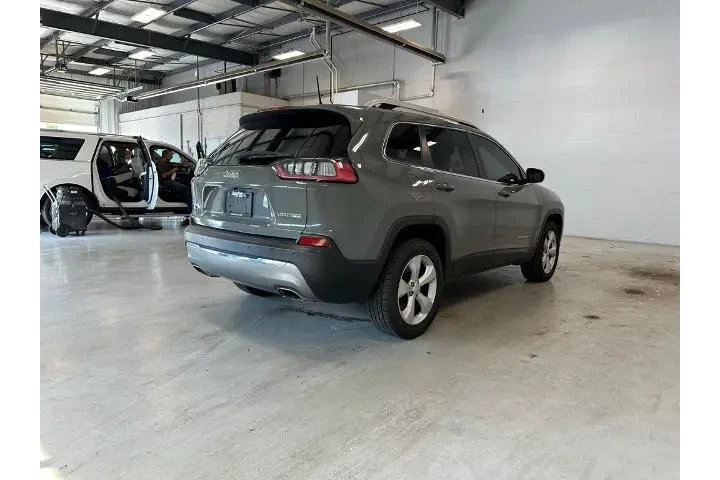 $18500 : Jeep Cherokee 2019 4x4 Limit image 6