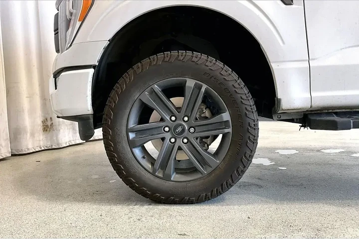 $37391 : Ford F-150 2022 4x4 XL 4dr S image 6