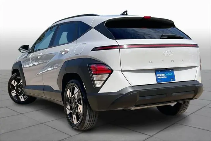 $19995 : Hyundai KONA 2024 SEL 4dr Cr image 10