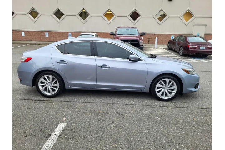 $9900 : 2016 ILX w/Watch image 7