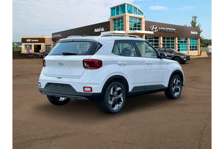 $18900 : Hyundai VENUE 2024 SEL 4dr C image 7