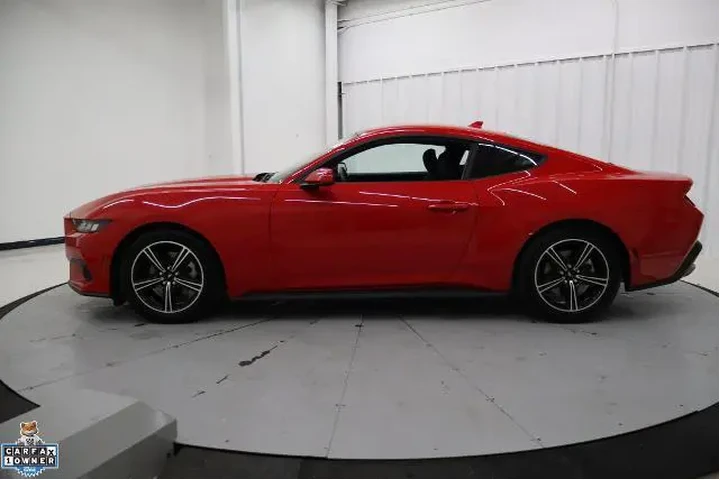 $26170 : Ford Mustang 2024 EcoBoost 2 image 8