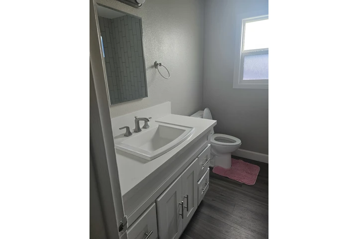 $1 : Rento cuarto con baño privado image 4