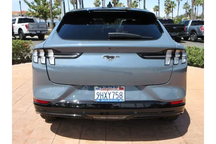 $33900 : Ford Mustang Mach-E 2023 Pre image 3
