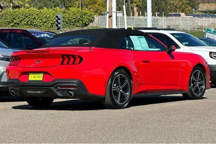 $26975 : Ford Mustang 2024 EcoBoost P image 5